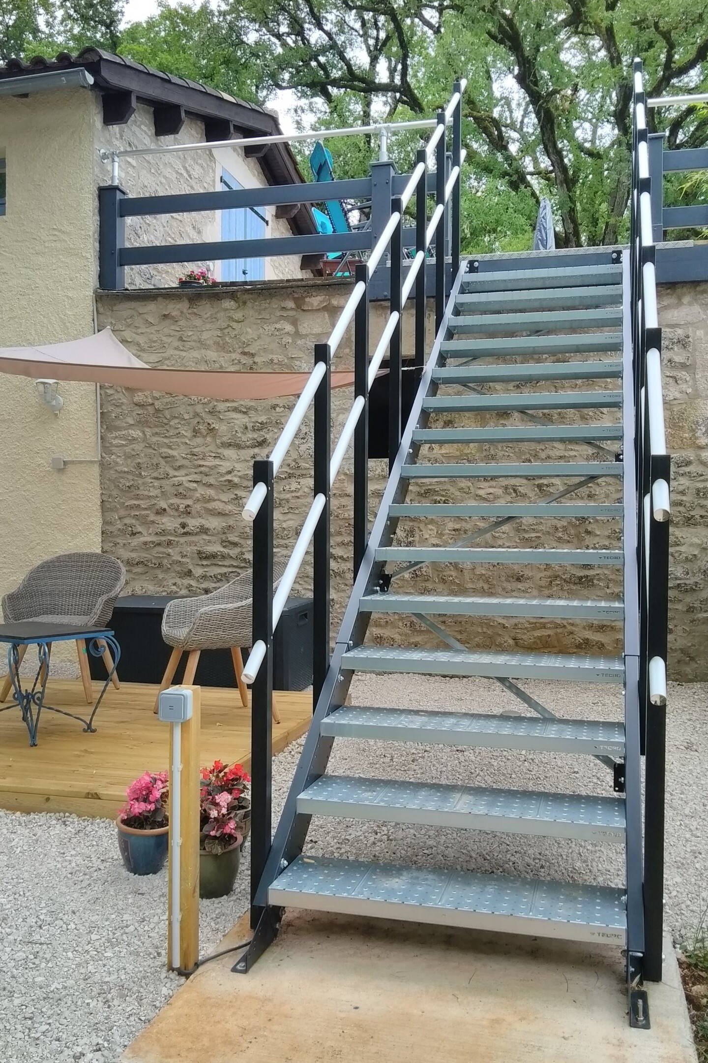 0fd29256-1dd7-4214-8cf0-7b2e35d2d007