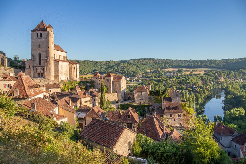 A photograph of St Cirq Lapopie, a Beau Village close to Quercy Photo Holidays, Lot, France